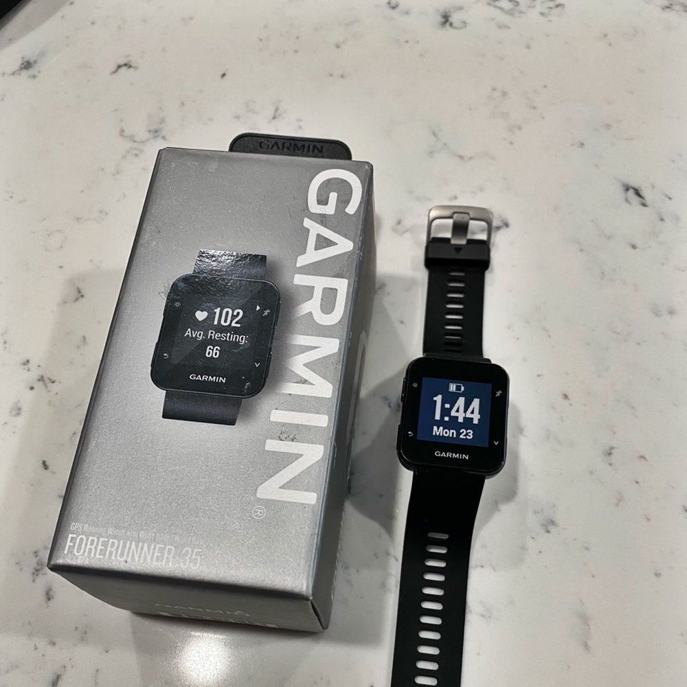 GARMIN forerunner 35